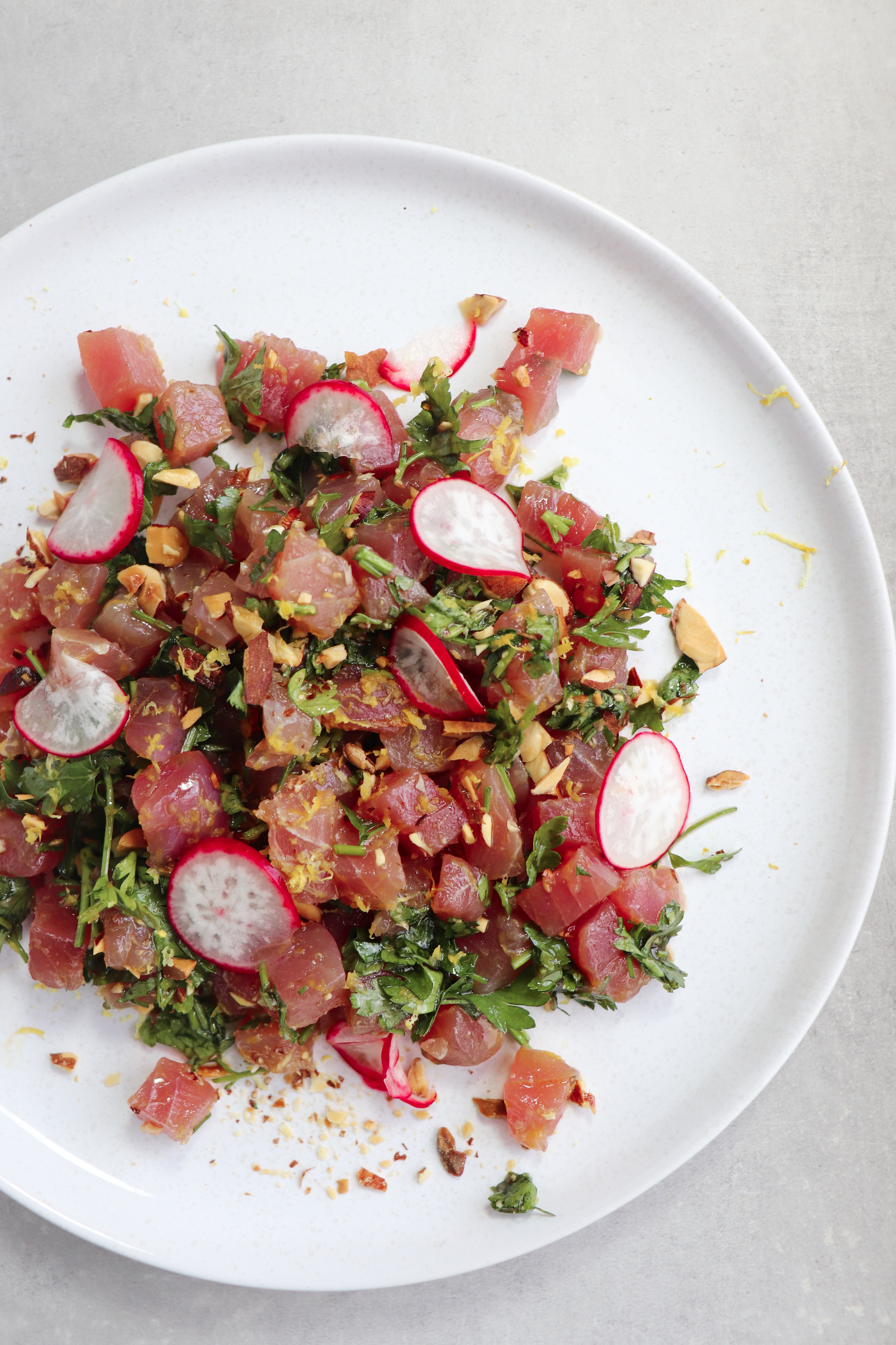 Tuna tartare with radish and herbs